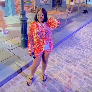 Meet your Posher, Sharine